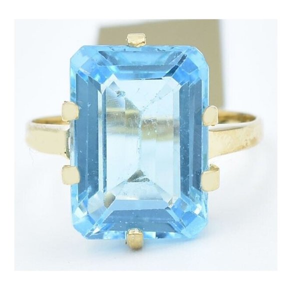 Genuine 8.24 Cts Blue Topaz Ring 10K Yellow Gold